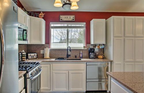 Coeur d'Alene Casa | Cozy Getaway with Yard and Patio 4 Mi to Hayden Lake!