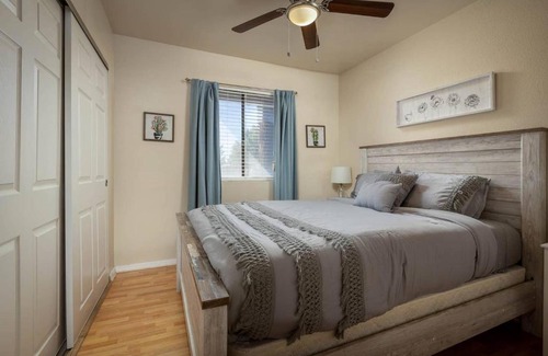 Gilbert Casa | Cozy Gilbert Condo Walking Distance to Downtown !