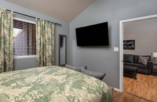 Gilbert Casa | Cozy Gilbert Condo Walking Distance to Downtown !