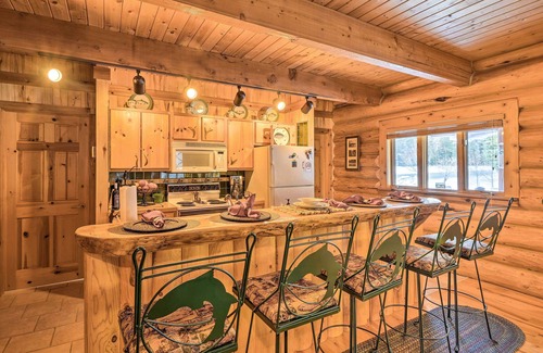Essex Cabina | Glacier Park 2BR Log Cabin, '¡Mejor en el Oeste!'