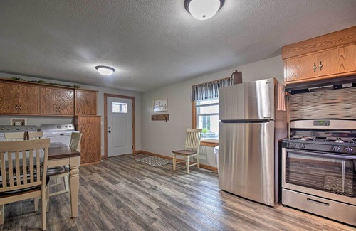 Goshen Casa | Cozy Goshen Farmhouse ~ 9 Mi to Amish Acres