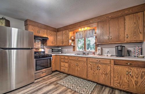 Goshen Casa | Cozy Goshen Farmhouse about 9 Mi to Amish Acres