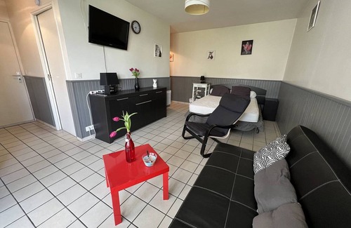 Cambo-les-Bains Apartamento | Cambo-les-Bains: Estudio con terraza cerrada y parking cercano