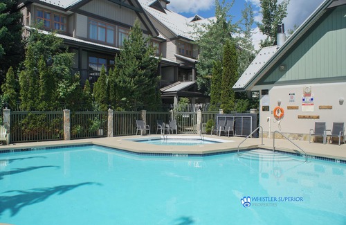 Village North Condominio | Stoney Creek Northstar 49 - Un lugar tranquilo, con aparcamiento gratuito, piscina y jacuzzi