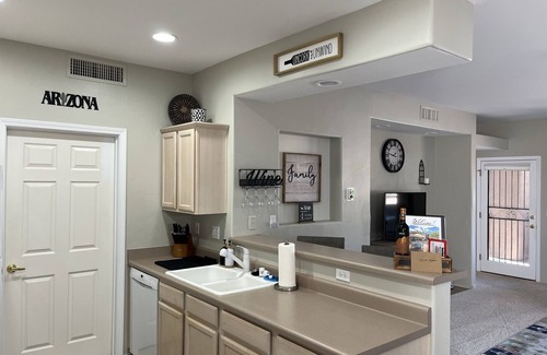 Rancho Vistoso Condominio | Cozy ground level resort style condo, w/ heated pool/hot tub, gym and discounts!