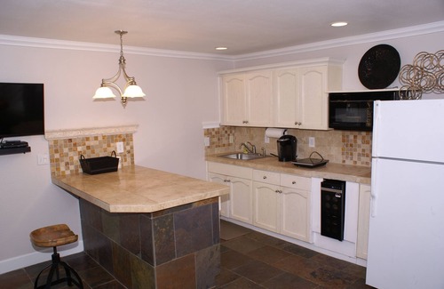 Paradise Valley Village Cabaña | Cozy guest cottage in central Scottsdale, AZ!