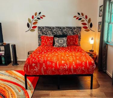 Old Irving Park Apartamento | Cozy Guest House Studio Apartment