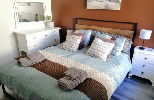Upper Hutt Casa | Cozy guesthouse at the Rabbithole, Akatarawa Valley