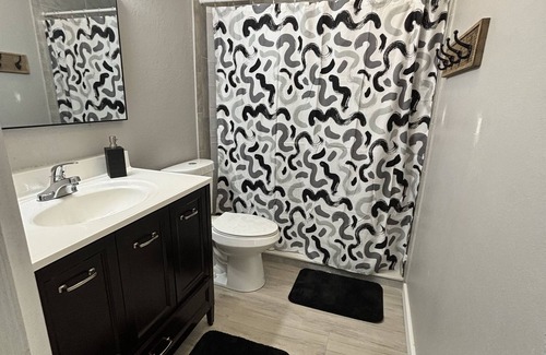 Spring Lake Casa | Cozy Guesthouse in Orlando, Florida! Convenience and comfort!