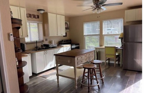 Placerville Casa | Cozy Guesthouse on 5 acres