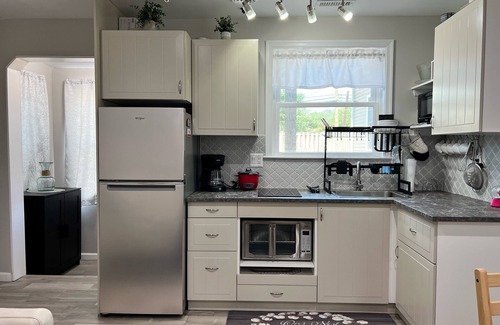 Silver Spring Casa | Cozy Guesthouse w/ free parking, 15 minutes to D.C., Pet Friendly