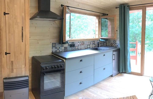 Ardentes Cabaña | Caravana autónoma, encantadora en plena naturaleza, cerca de Châteauroux