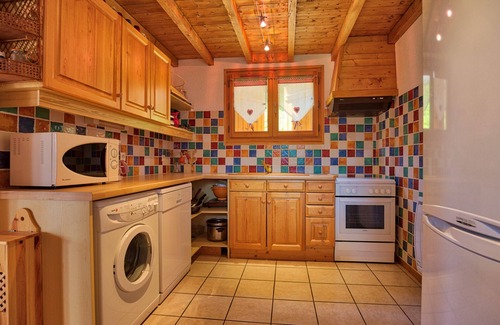 Notre-Dame-de-Bellecombe Chalet De Esquí | Mitad de chalet cómodo, cerca de pistas, balcón, 2 hab/1 baño