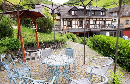 Mainz-Bingen Casa | casa de madera acogedor para grandes grupos / familias de hasta 17 personas