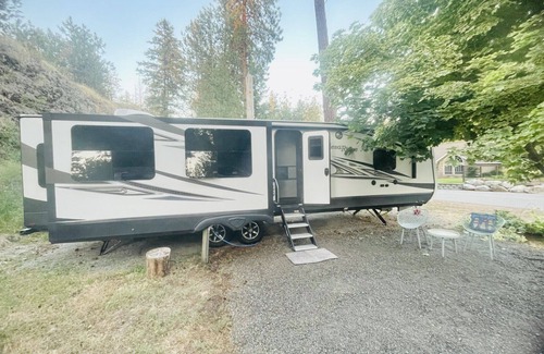 Coeur d'Alene Casa | Cozy Harbor Island RV getaway in beautiful Coeur d'Alene.