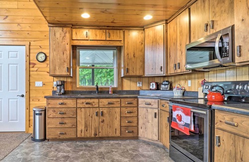 Shipshewana Cabina | Cozy ‘Haven of Rest’ Home w/ Amish Country Views!