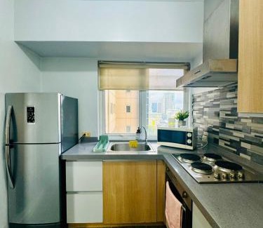 Bonifacio Global City Apartamento | Cozy Haven