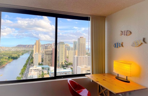 Waikiki Condominio | Cozy Hawaiian Monarch Condo by RedAwning