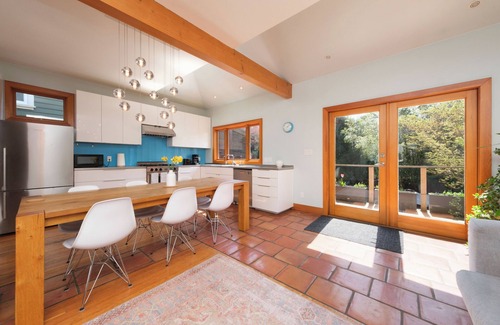 Riley Park Apartamento | Cozy Heritage Home Near Main St