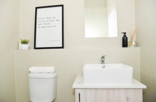 Greater Johannesburg Metropolitan Area Apartamento | Cozy Hidden gem in Midrand