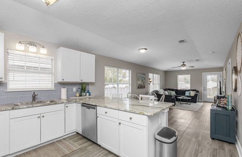 Florida Panhandle Casa | Cozy Hideaway! Spacious and centrally located. Pet Friendly!