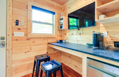 Damascus Apartamento | Cozy Hiker's Hideaway: Steps From Creeper Trail!