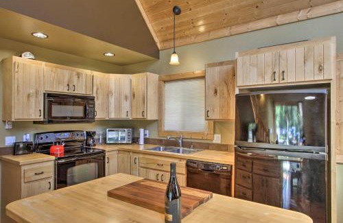 Paradise Estates Casa | Cozy Hikers Getaway, 5 Mi to Mt Rainier Natl Park