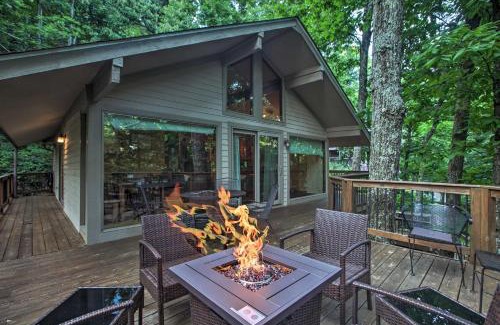 Wintergreen Casa | Cozy Hillside Hideaway in Wintergreen Resort!