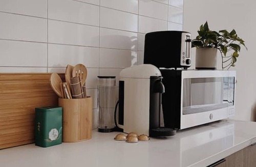 Loyal Heights Apartamento | Cozy & Hip Japandi-Style Studio in the Heart of Ballard