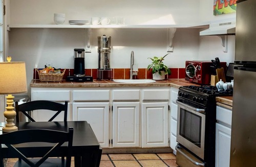 Petaluma Cabaña | Cozy Historical Cottage In Petaluma
