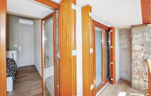 Saint-Genis Casa | Cozy Home In Saint-Génis-Des-Fontaines