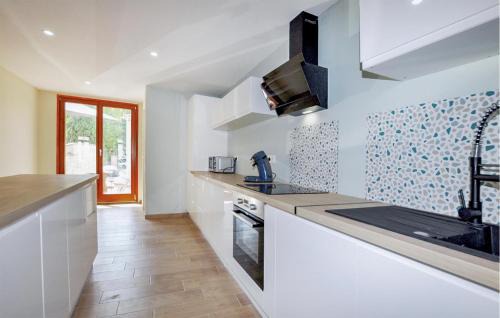 Saint-Genis Casa | Cozy Home In Saint-Génis-Des-Fontaines