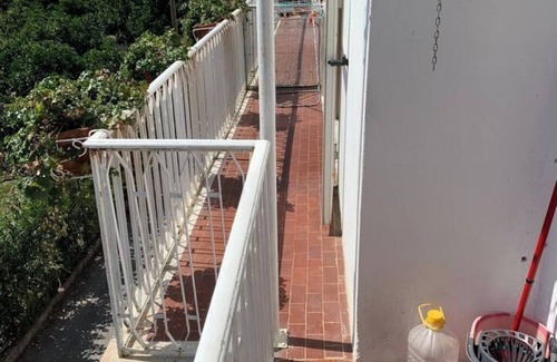 Policastro Bussentino Apartamento | 🏖️ Cozy Holiday Apartment 300m from the Sea - Policastro Bussentino #1