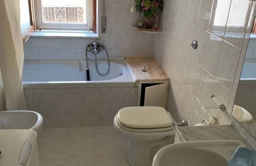 Policastro Bussentino Apartamento | 🏖️ Cozy Holiday Apartment 300m from the Sea - Policastro Bussentino #1