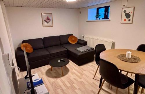 Tejn Apartamento | Cozy Holiday Apartment Located By Tejn Harbor