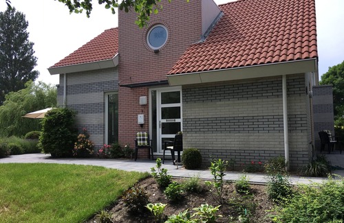 Makkum Casa | Acogedora casa de vacaciones a 150 metros de la playa en el IJsselmeer
