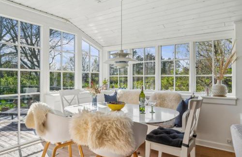 Handrup Strand Casa | Cozy Holiday Home A Stone's Throw From The Water