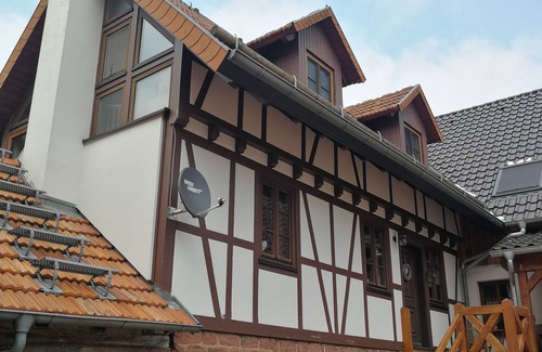 Waldbrunn Casa | Acogedora casa / apartamento de vacaciones con vistas a Katzenbuckel