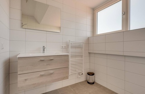 Ossenisse Casa | Cozy Holiday Home in a Holiday Park in Zeeland