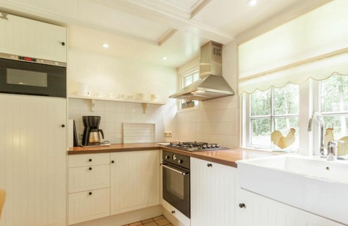 Municipality of Baarn Casa | Cozy Holiday Home near Forest in Baarn