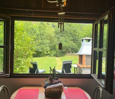 Yera Chalet De Esquí | Cozy holiday house for two in marvelous nature