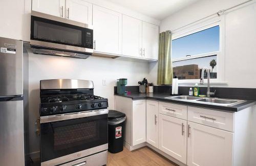The Flats Apartamento | Cozy Hollywood Studio Updated and Central Location