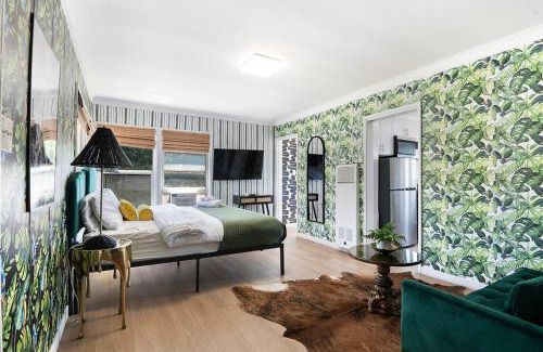 The Flats Apartamento | Cozy Hollywood Studio Updated and Central Location