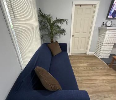 Cleveland Apartamento | cozy home away from home