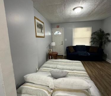 Cleveland Apartamento | cozy home away from home