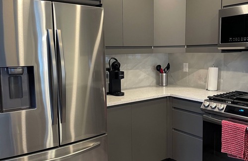 Barrie Casa | Cozy Home Away from Home