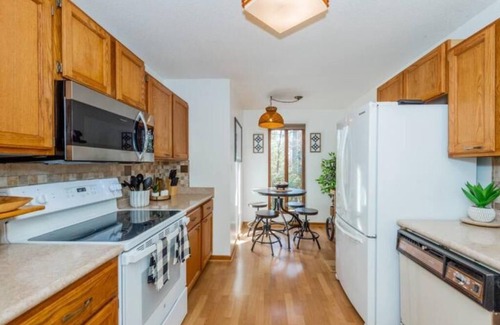 Knoxville Casa | Cozy Home: Close to UT, Smoky Mountains and outdoor fun