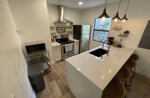 Downtown Fort Lauderdale Casa | Cozy Home-Close to Downtown, Beaches & Restaurants