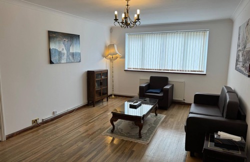 Luton Casa | Cozy Home - Contractor/Families/Relocation/Leisure/Business 5beds |FREE Parking