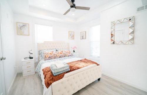 Washington Casa | Cozy Home Driveway Parking Close to Metro!